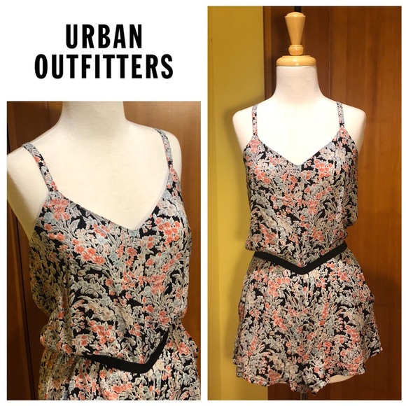 Lucca Couture | Patterned Romper - Picture 2 of 7